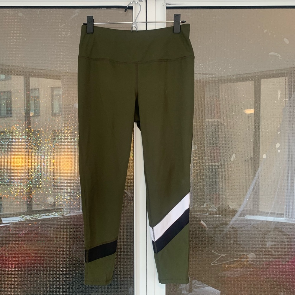 Olive green leggings